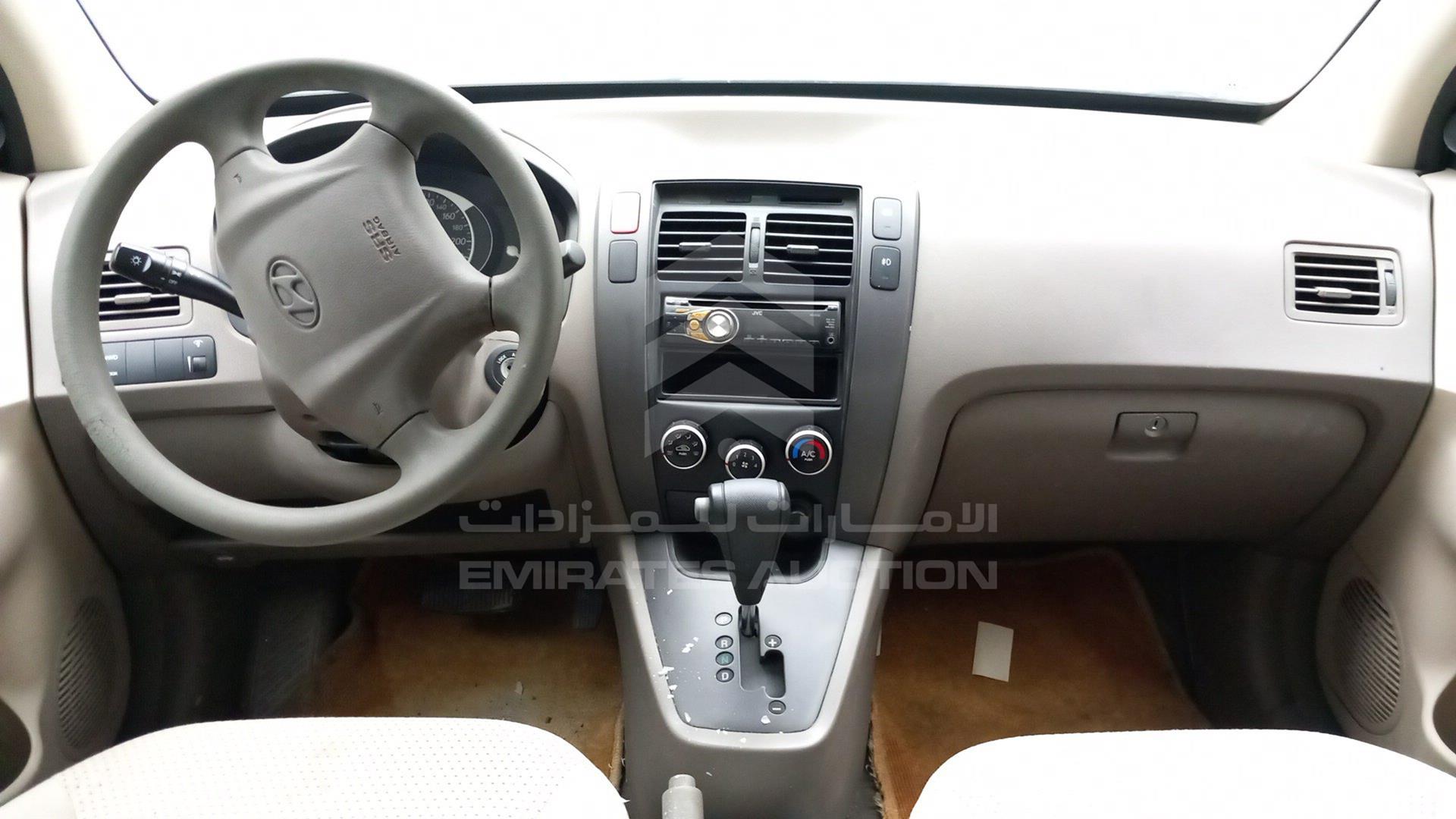 2009 HYUNDAI TUCSON VIN: KMHJM81D19U995429