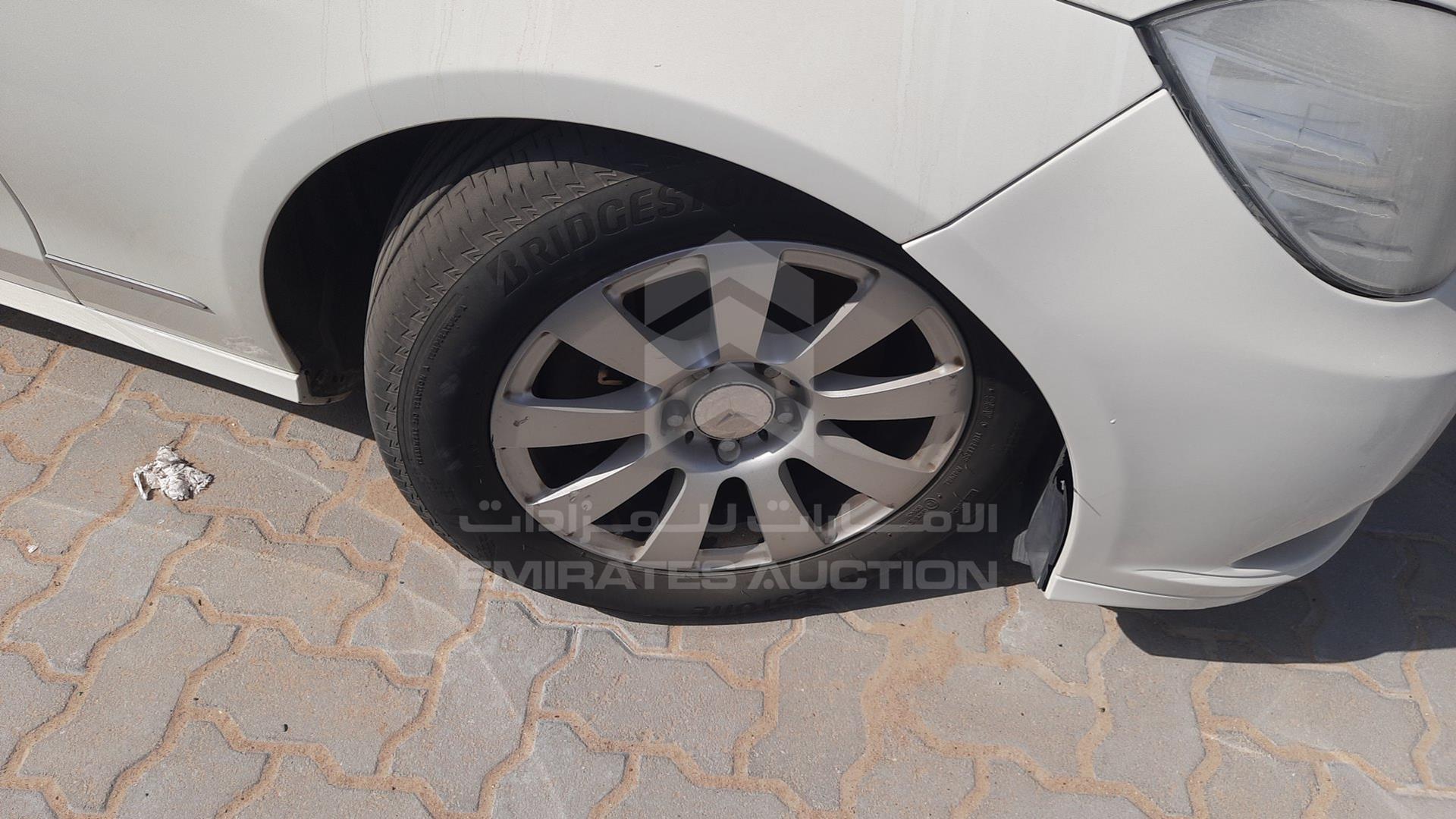 0 MERCEDES --- VIN: WDDHF5EB5AA215819