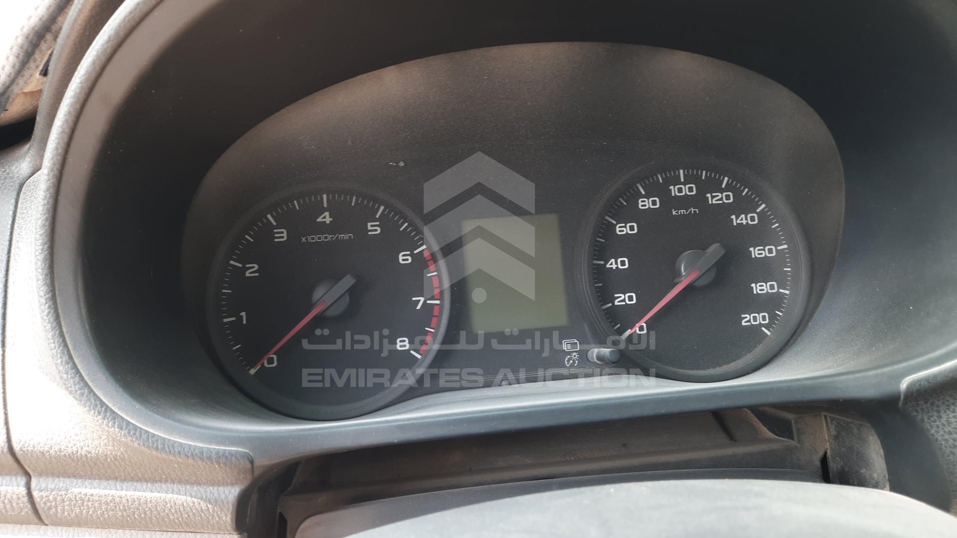 2016 MITSUBISHI L200 VIN: MMBENKJ40GH039273