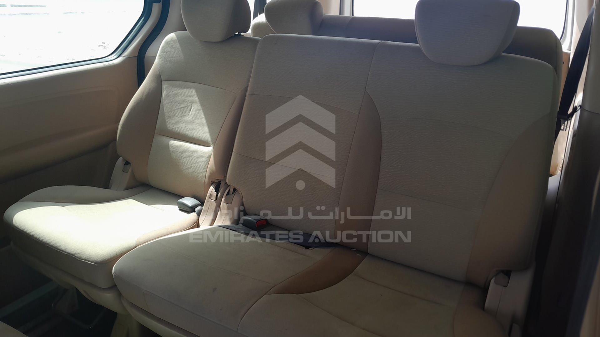 0 HYUNDAI H1 VIN: KMHWH81RXCU454375