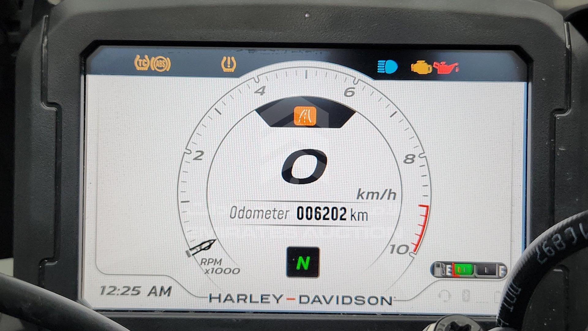2021 HARLEY DAVIDSON VIN: 5HD1ZES40MB307399