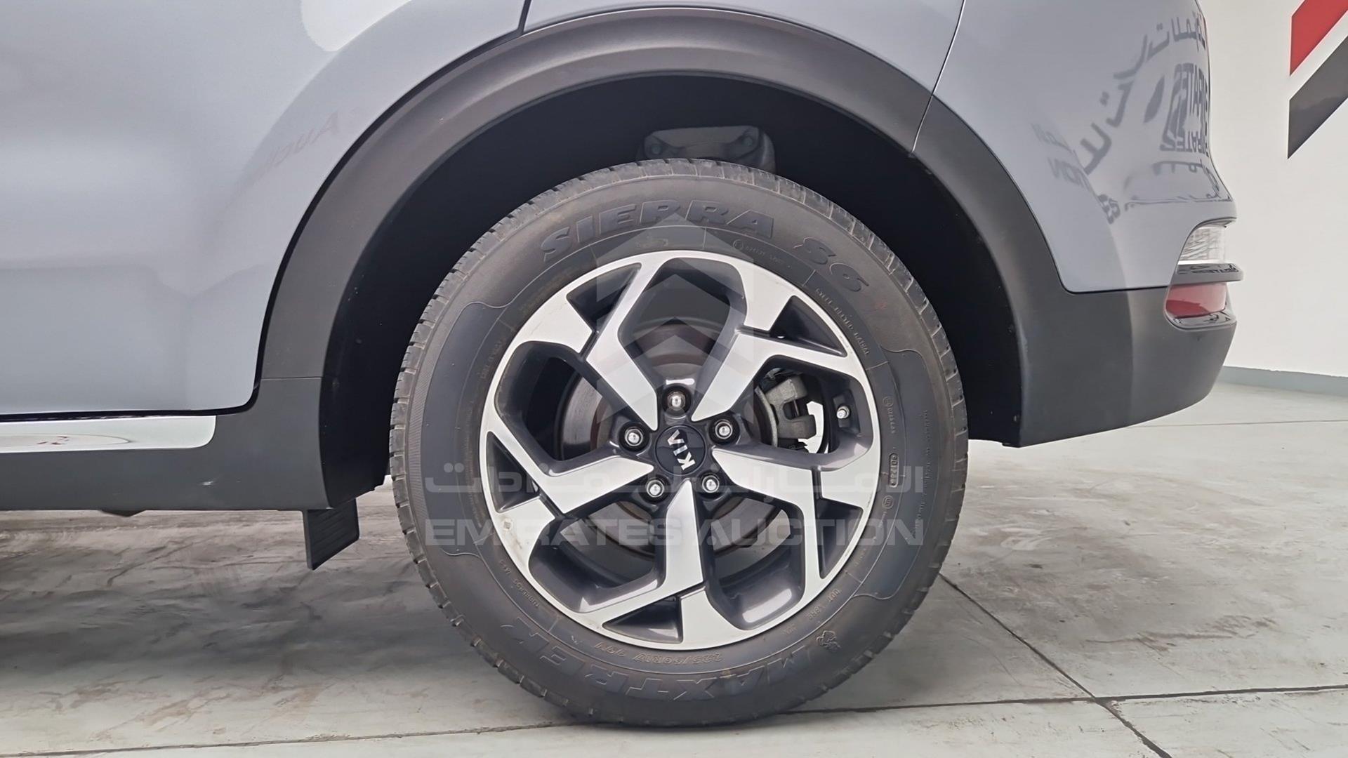 2021 KIA SPORTAGE VIN: U5YPH8143ML911471
