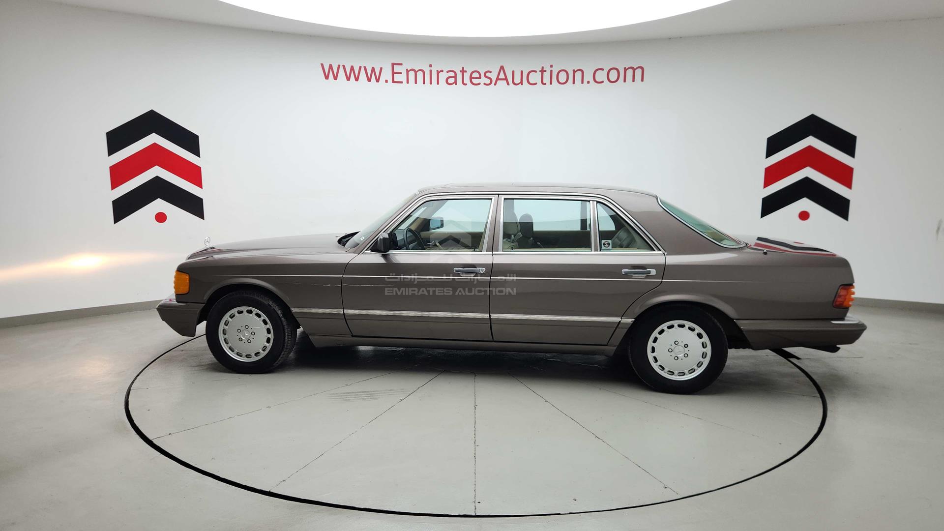 1991 MERCEDES SEL 560 VIN: WDBCA39E1MA592260