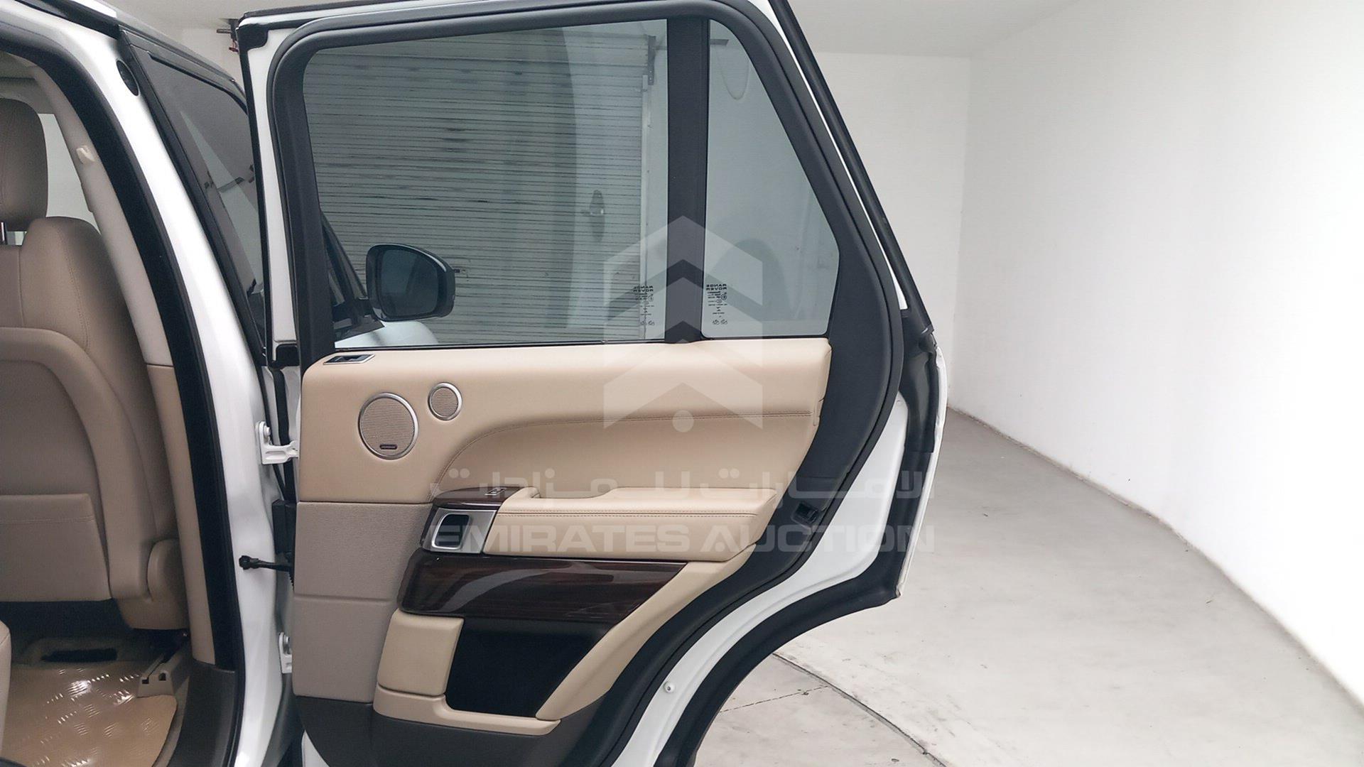 2016 RANGE ROVER HSE VIN: SALGA2DF2GA309276