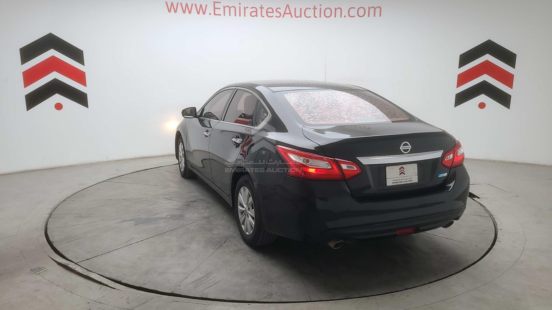 2017 NISSAN TEANA VIN: LGBF5AE07HR312584