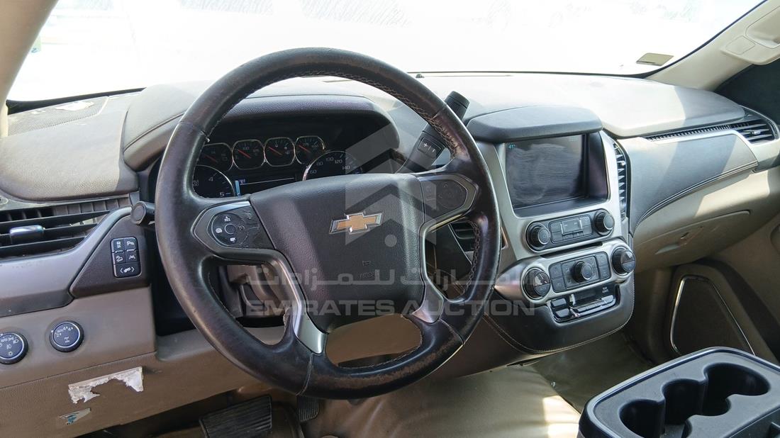 2019 Chevrolet Suburban — Full Dashboard View — Photo 16