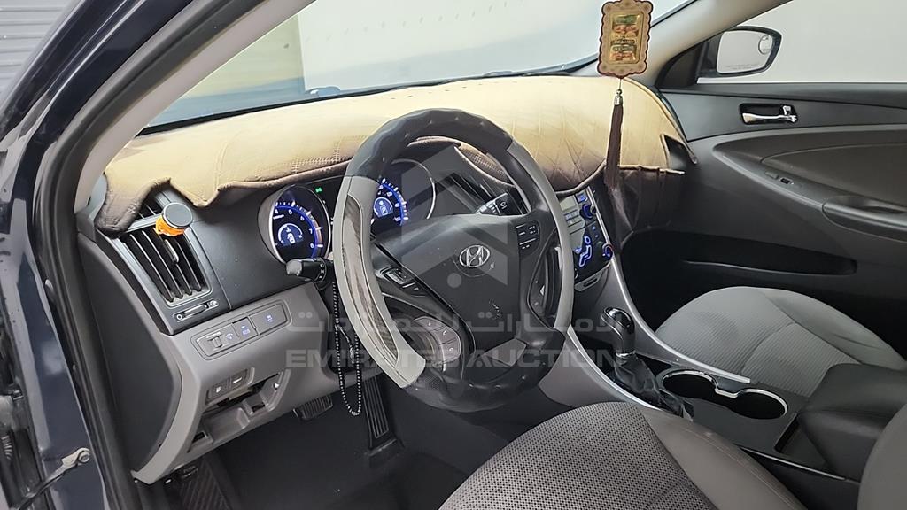 5NPEB4AC4BH172148 - 2011 HYUNDAI SONATA - #517690