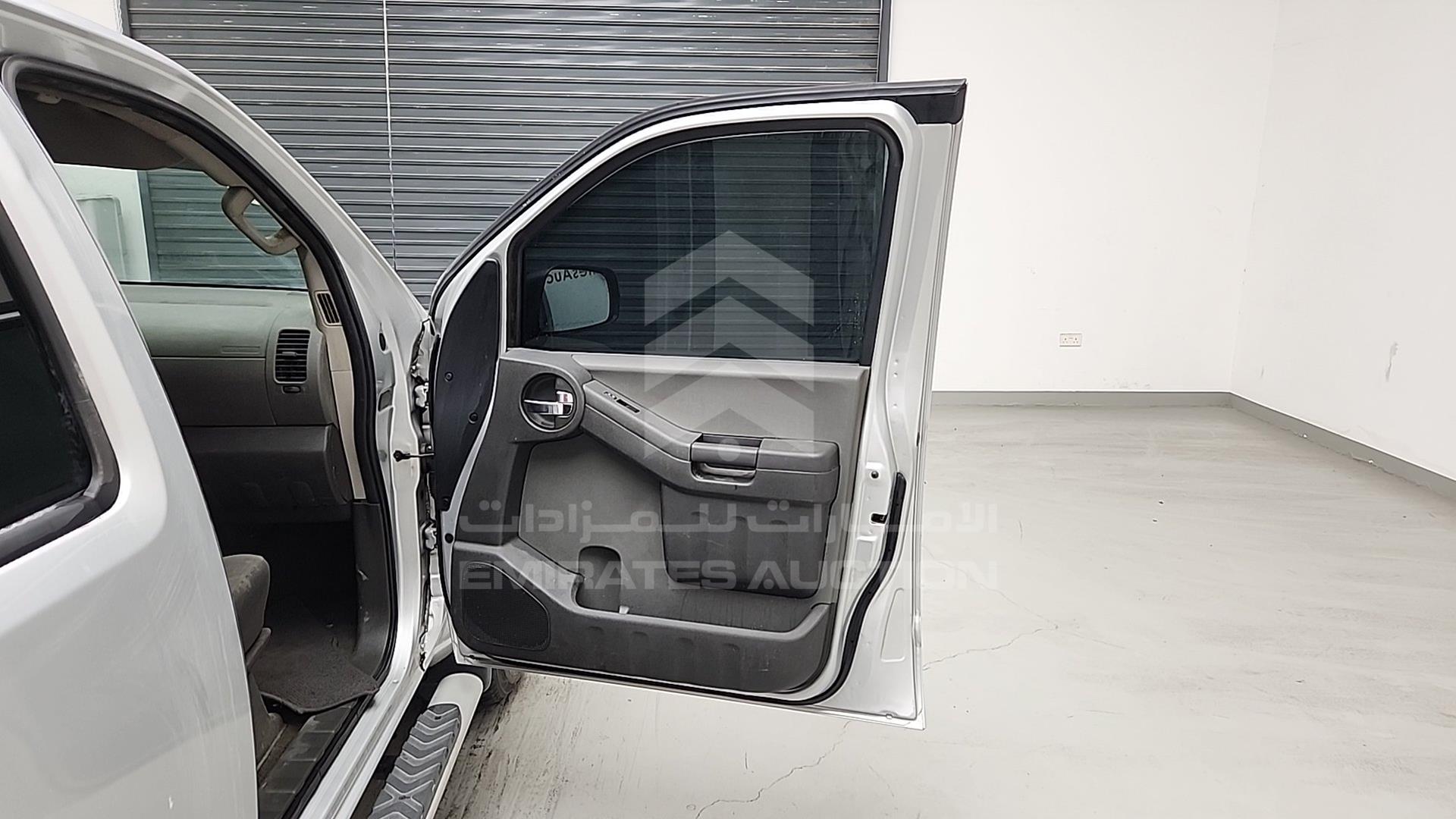 2015 NISSAN XTERRA VIN: 5N1AN0N63FN665727