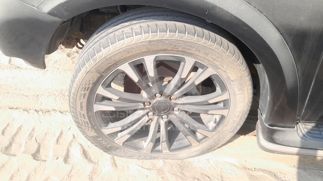 نيسان باترول 2011 — الإطار الأمامي الأيسر — صورة 32