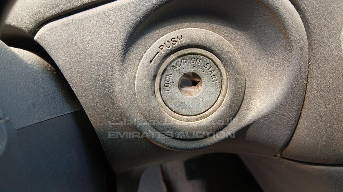 2002 Toyota Camry — Keys — Photo 4