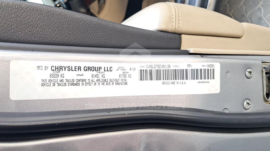 2014 Dodge Durango — VIN on Frame — Photo 3