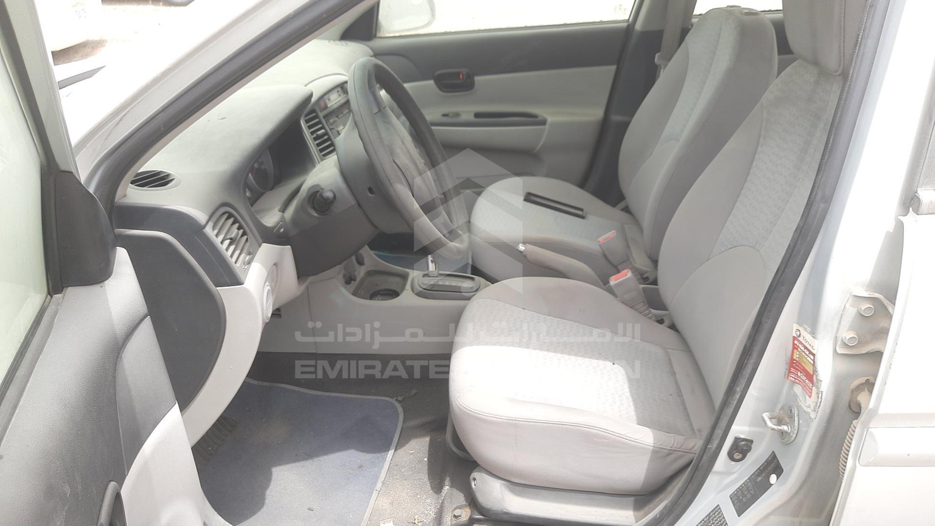 2010 HYUNDAI ACCENT VIN: KMHCM41A1AU449161