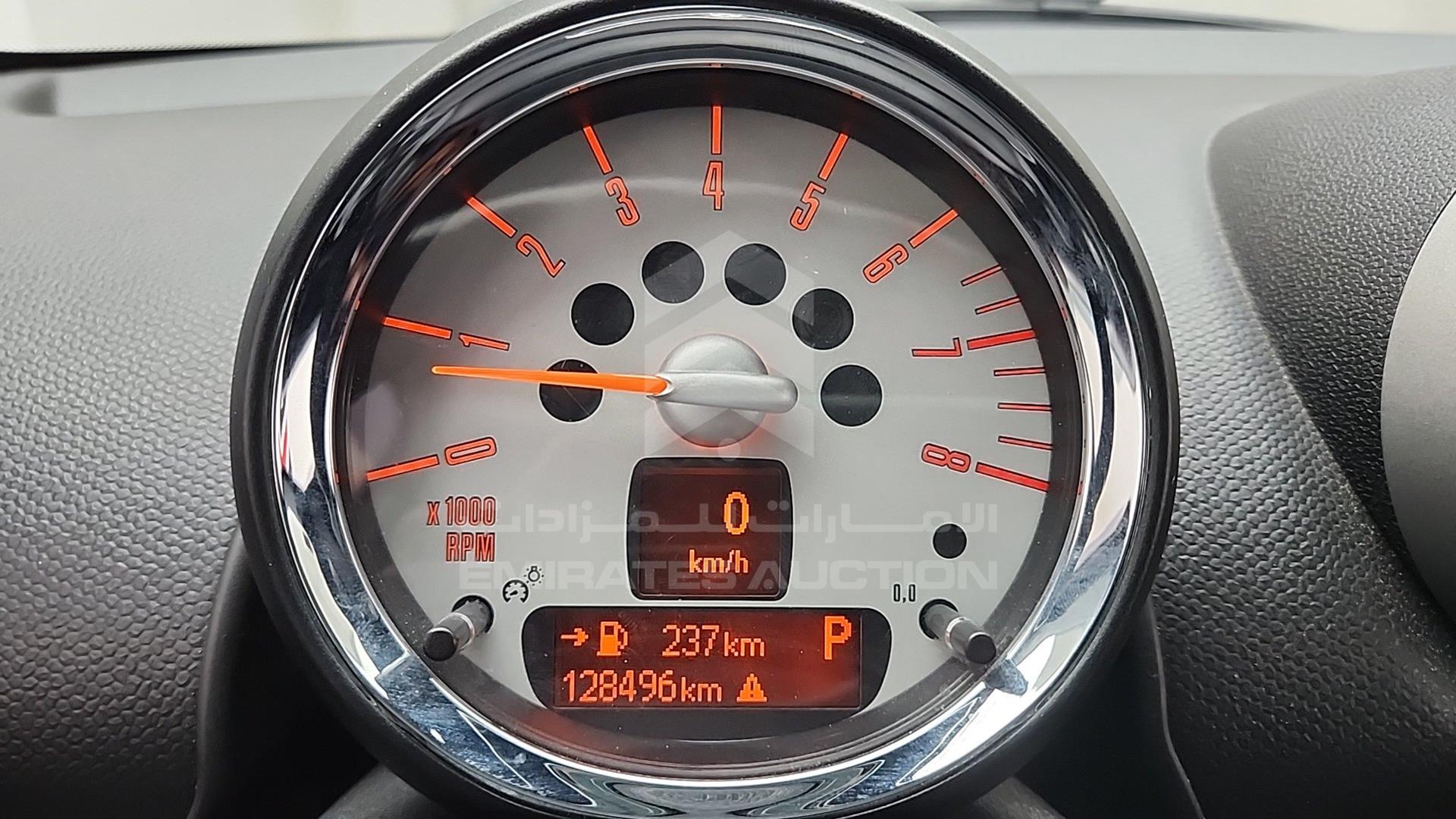 2013 MINI COOPER S VIN: WMWZC5100DWM83340