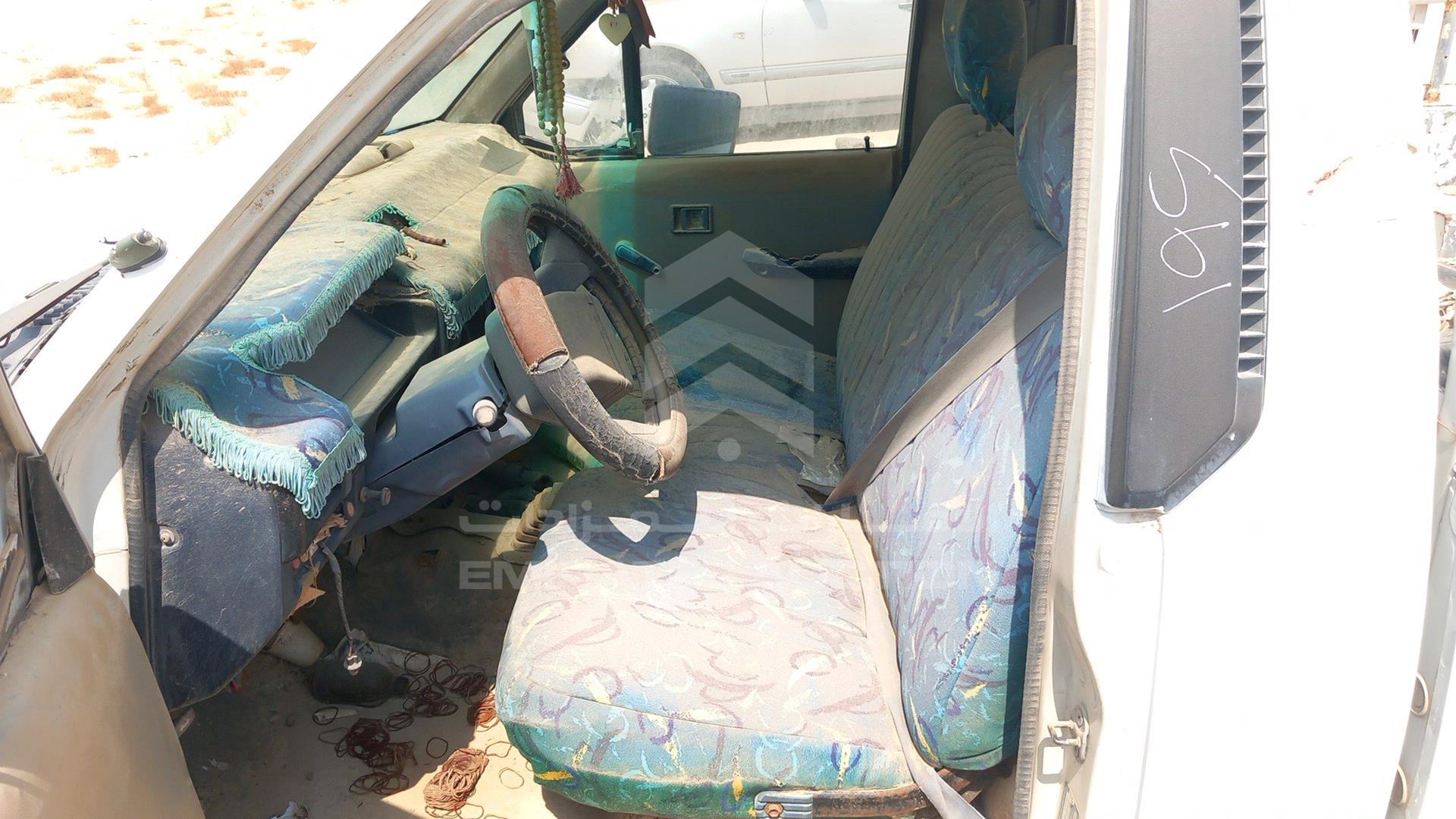 1992 MITSUBISHI L 200 VIN: D0NK130NP00582