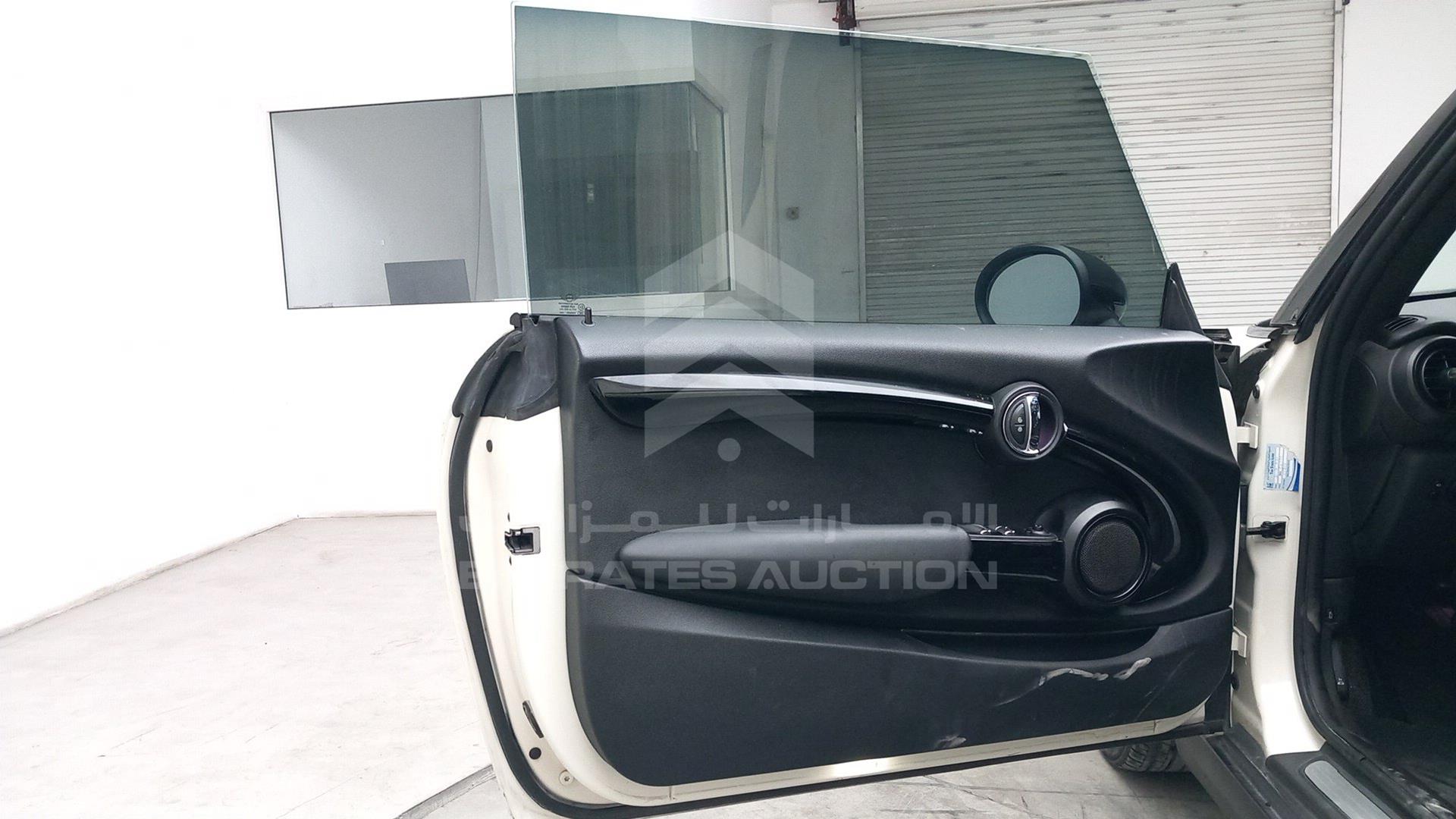 2020 MINI COOPER VIN: WMWWJ5C04L3L32670
