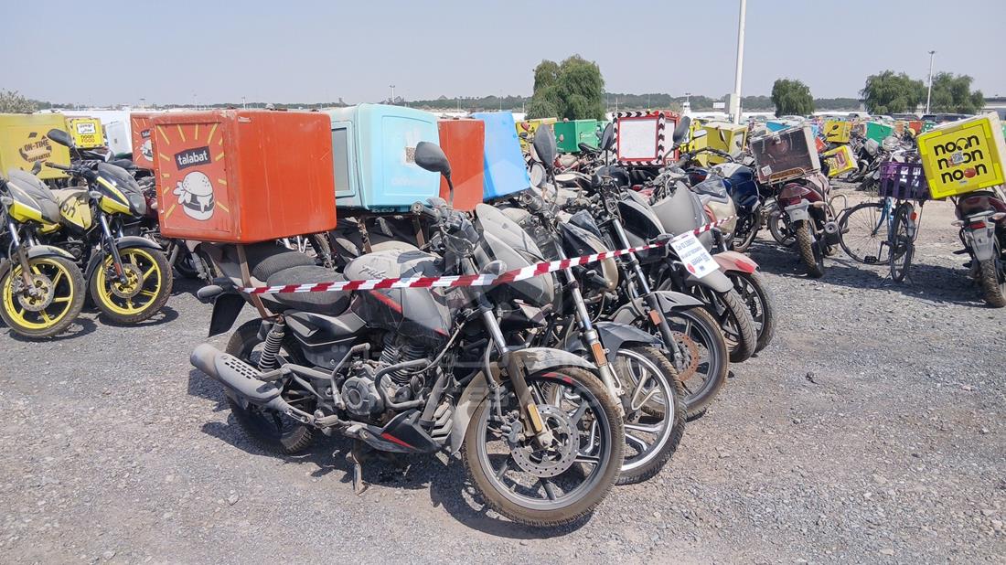 5 Motorbikes — Front Right Angle — Photo 11