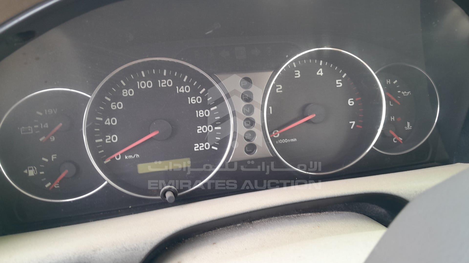 2006 TOYOTA LAND CRUISER VIN: JTEHJ09JX65132086