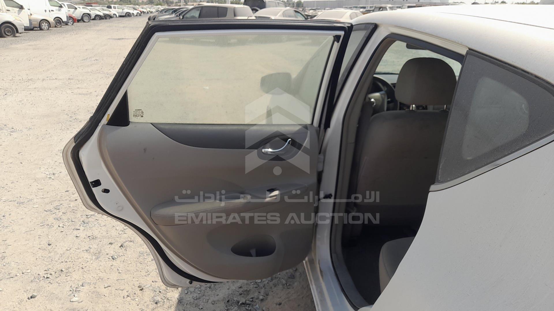 2016 NISSAN TIIDA VIN: MNTBC2C91G6010879