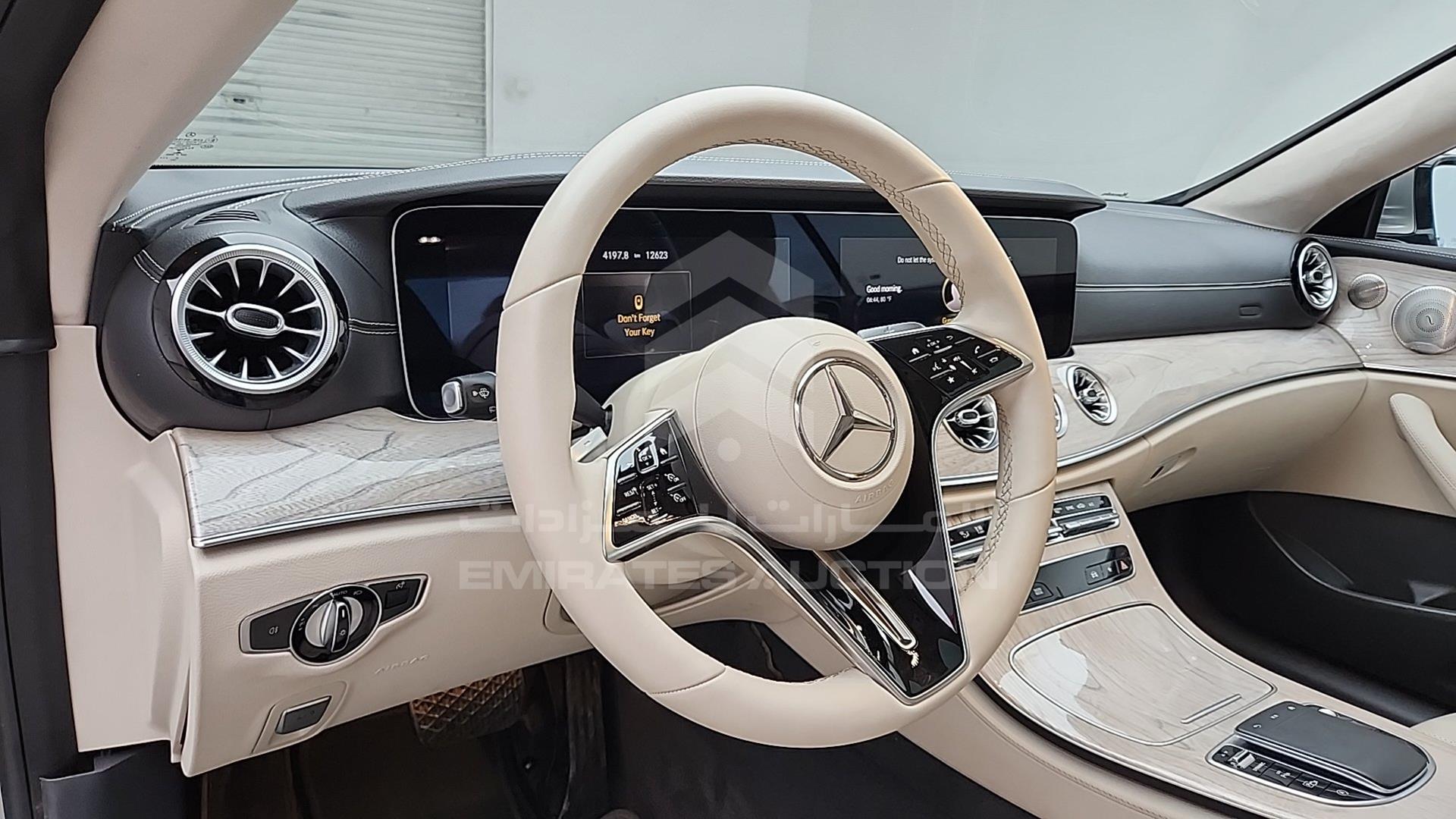 2022 MERCEDES E 450 VIN: W1K1J5JB7NF176617