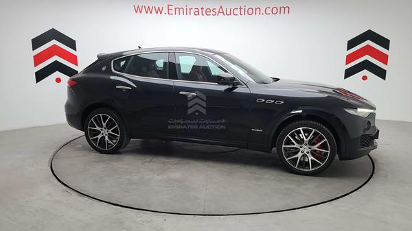 ZN6YU61F1JX277633 Maserati Levante