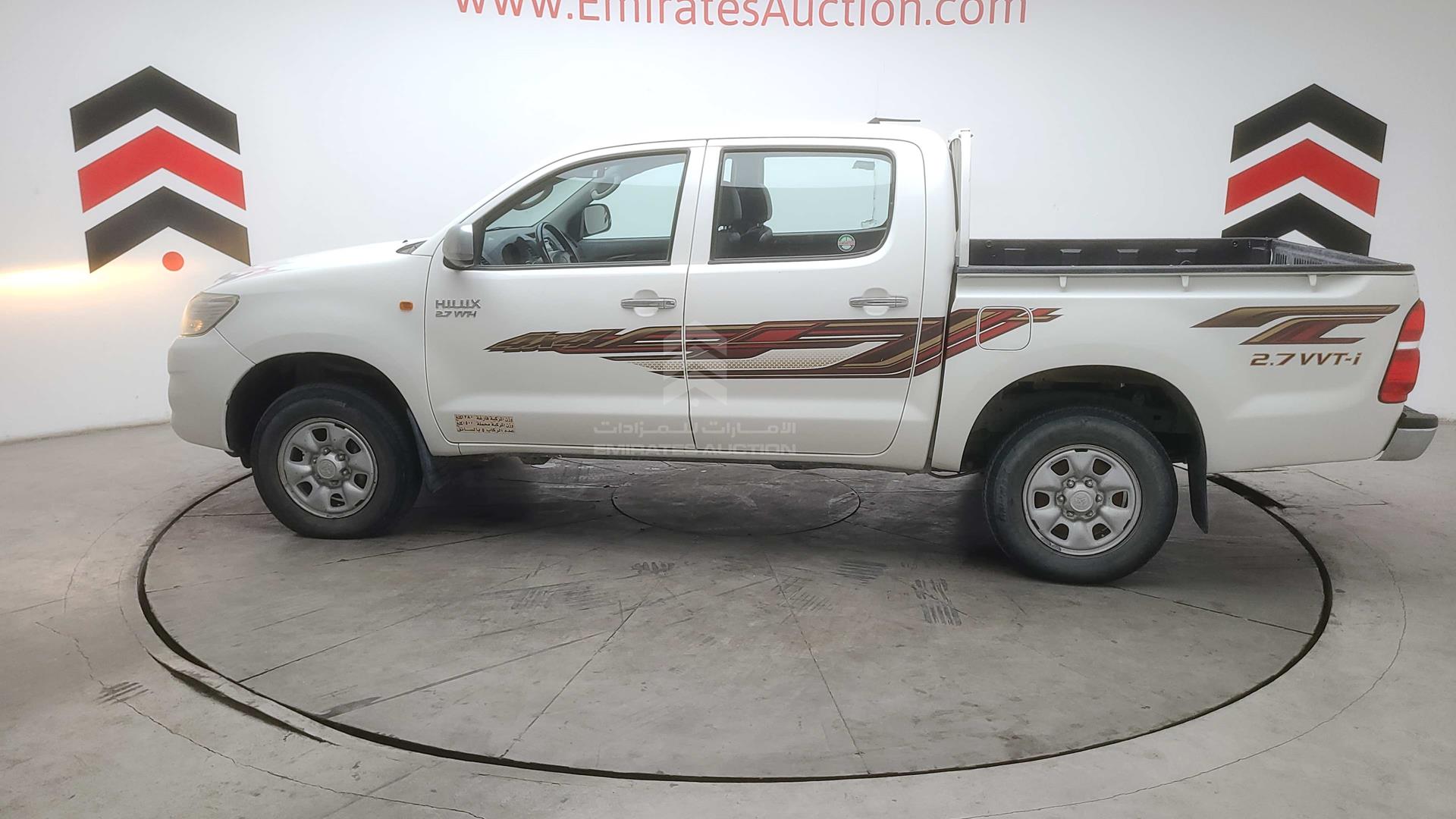 2013 TOYOTA HILUX VIN: MR0FX22G0D1359913