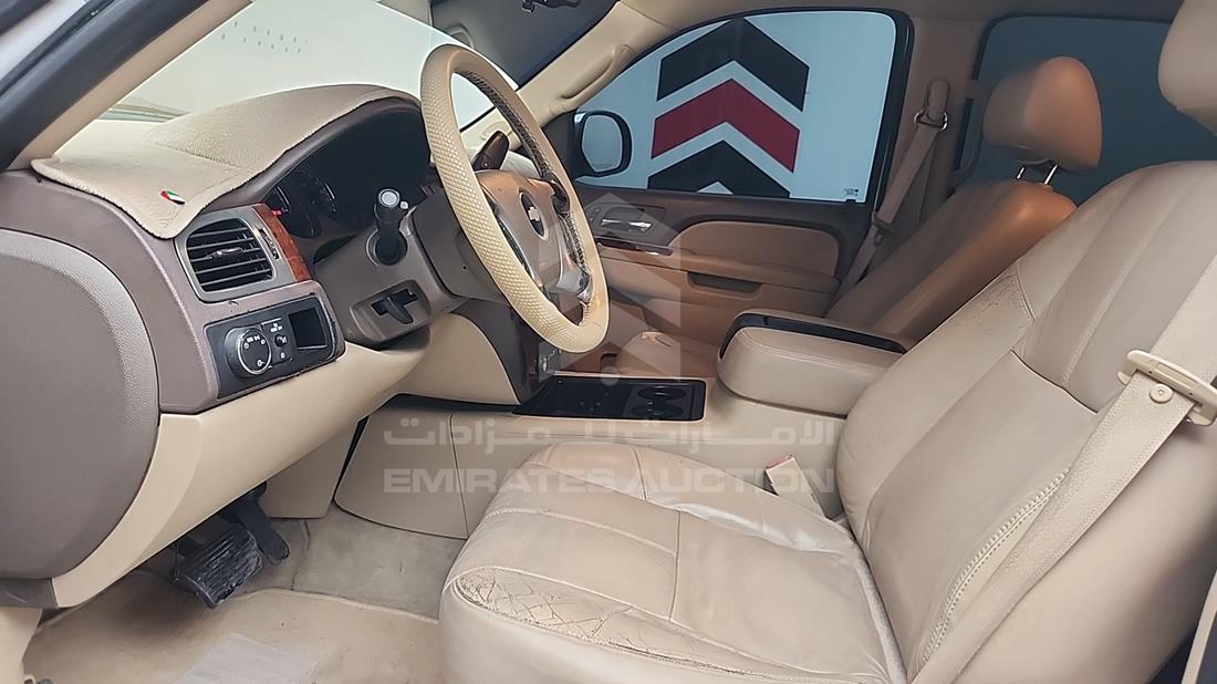 2012 Chevrolet Tahoe — Front Left Driver Seat View — Photo 13