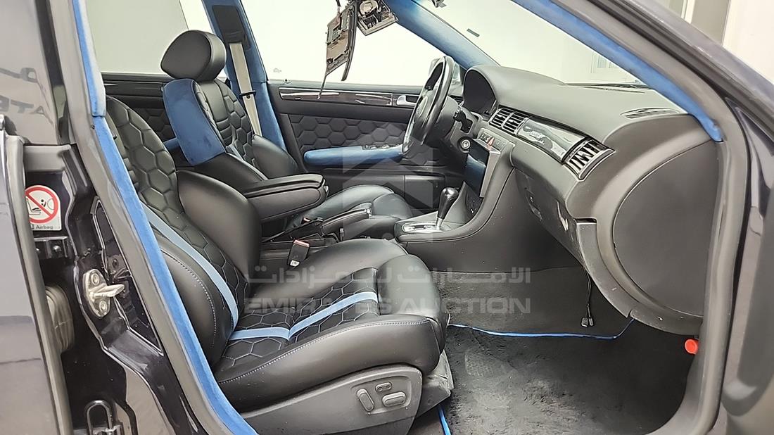 2004 Audi S6 — Front Right Passenger Seat View — Photo 24