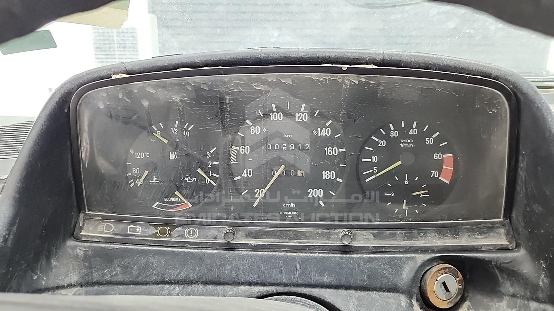 1980 MERCEDES E 280 VIN: WDB12322310143884