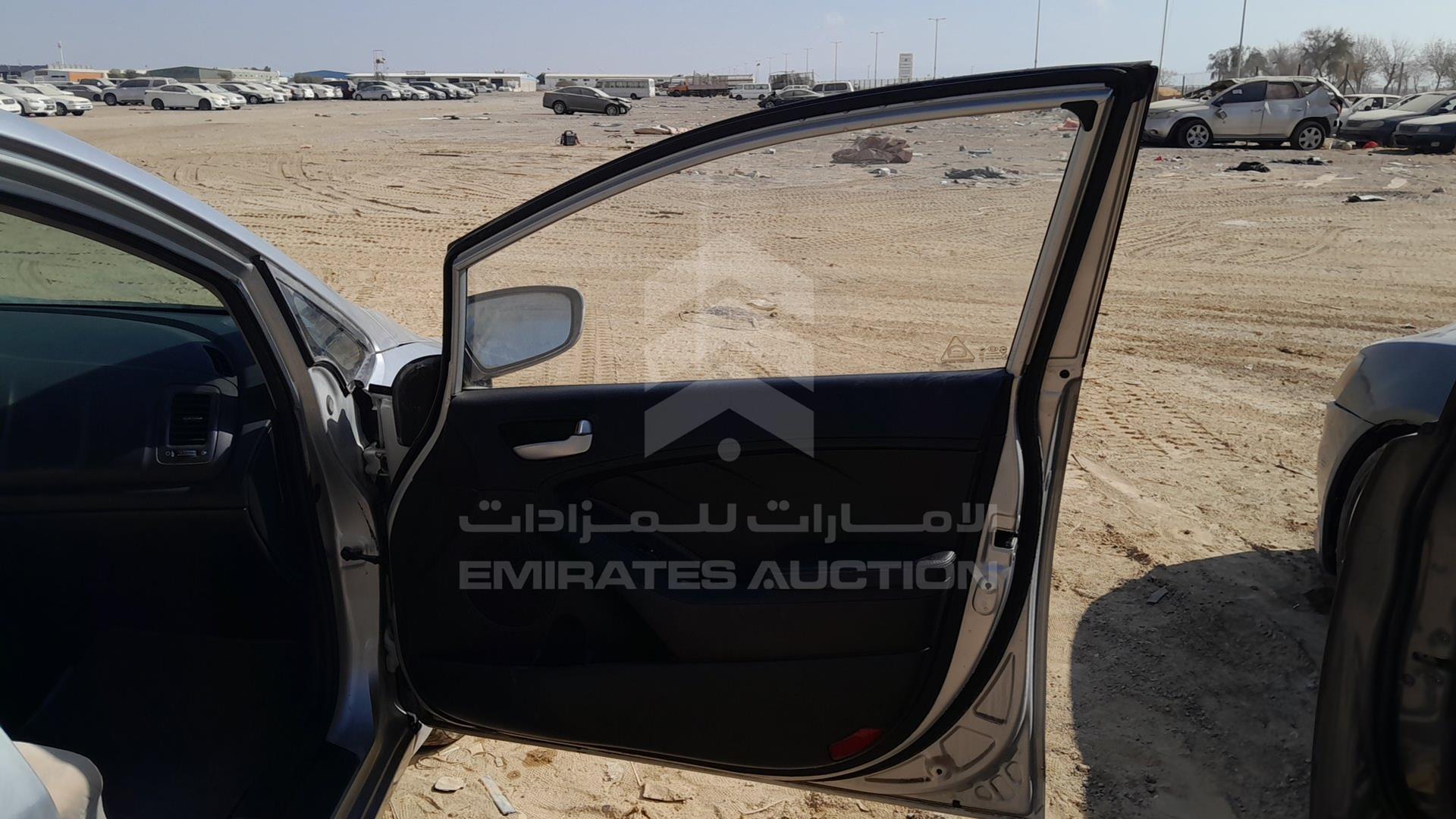 2015 KIA CERATO VIN: KNAFK4113F5212452