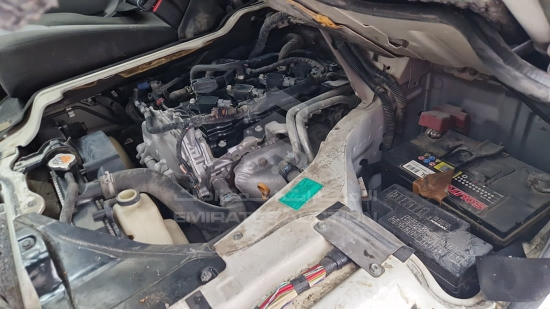 2018 Nissan Urvan — Engine Bay — Photo 22