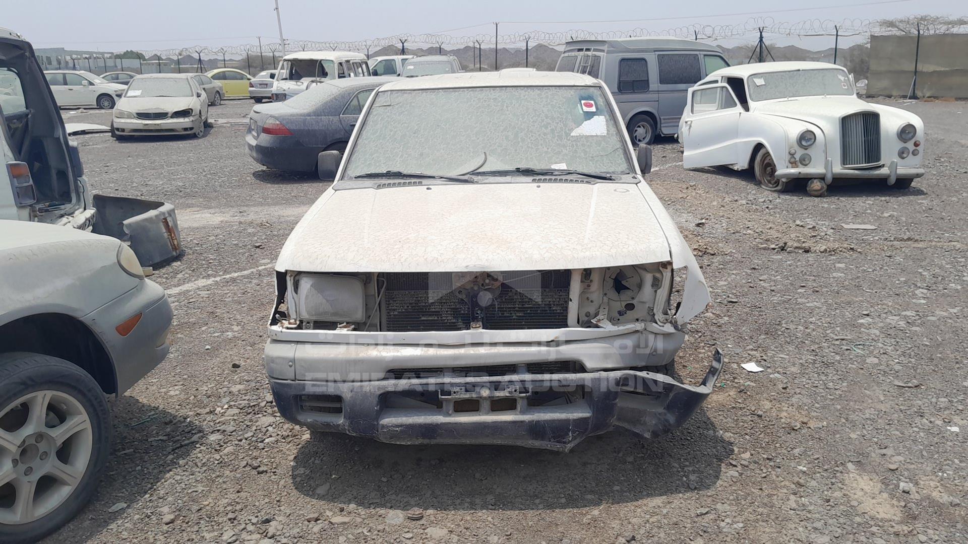 2000 NISSAN 2400 VIN: JN6BD23S1YA710498