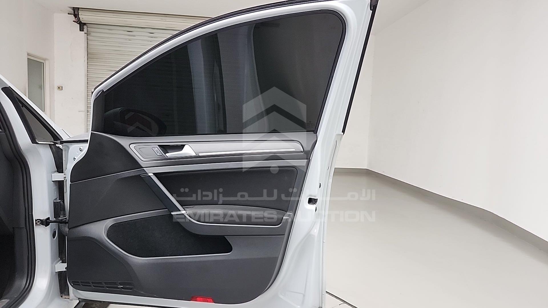2018 VOLKSWAGEN GOLF VIN: 3VW547AU7JM267992
