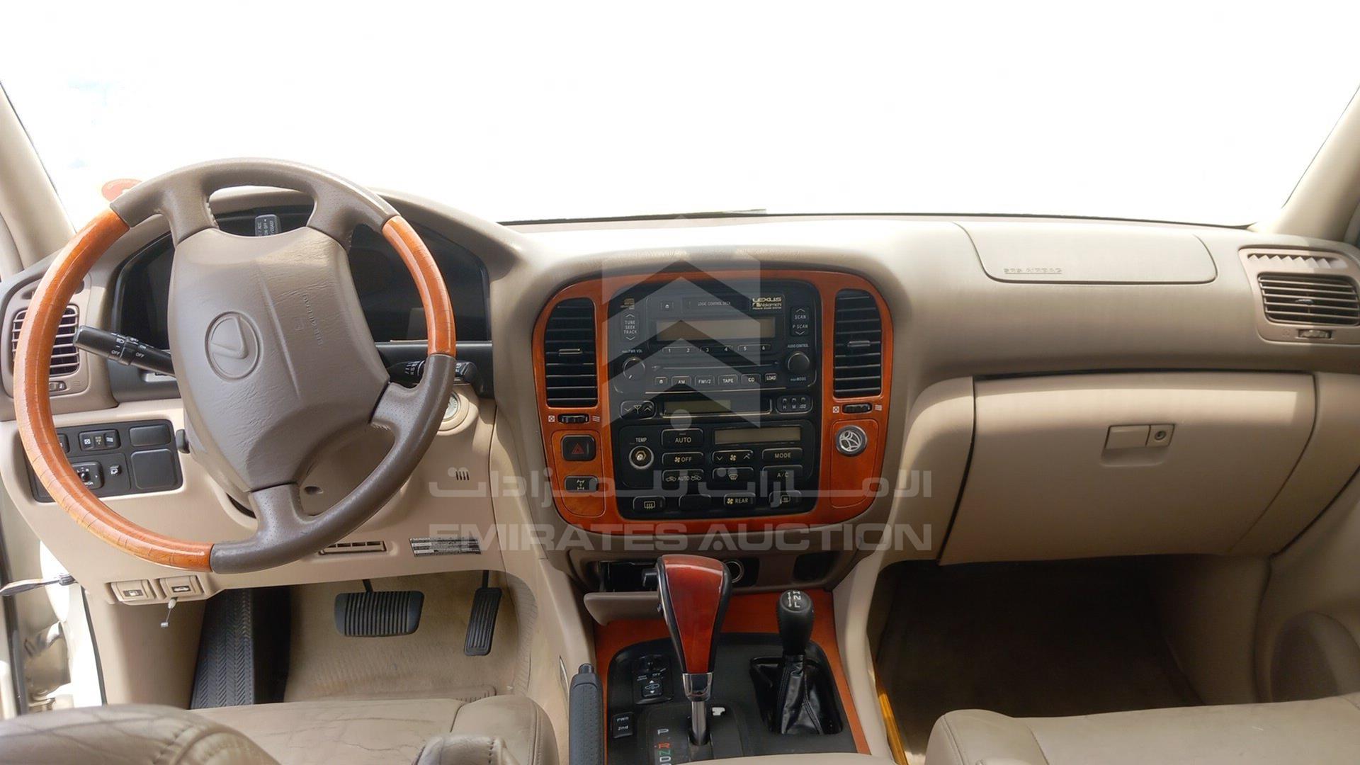 2000 LEXUS LX 470 VIN: JT6HT00W1Y0112100