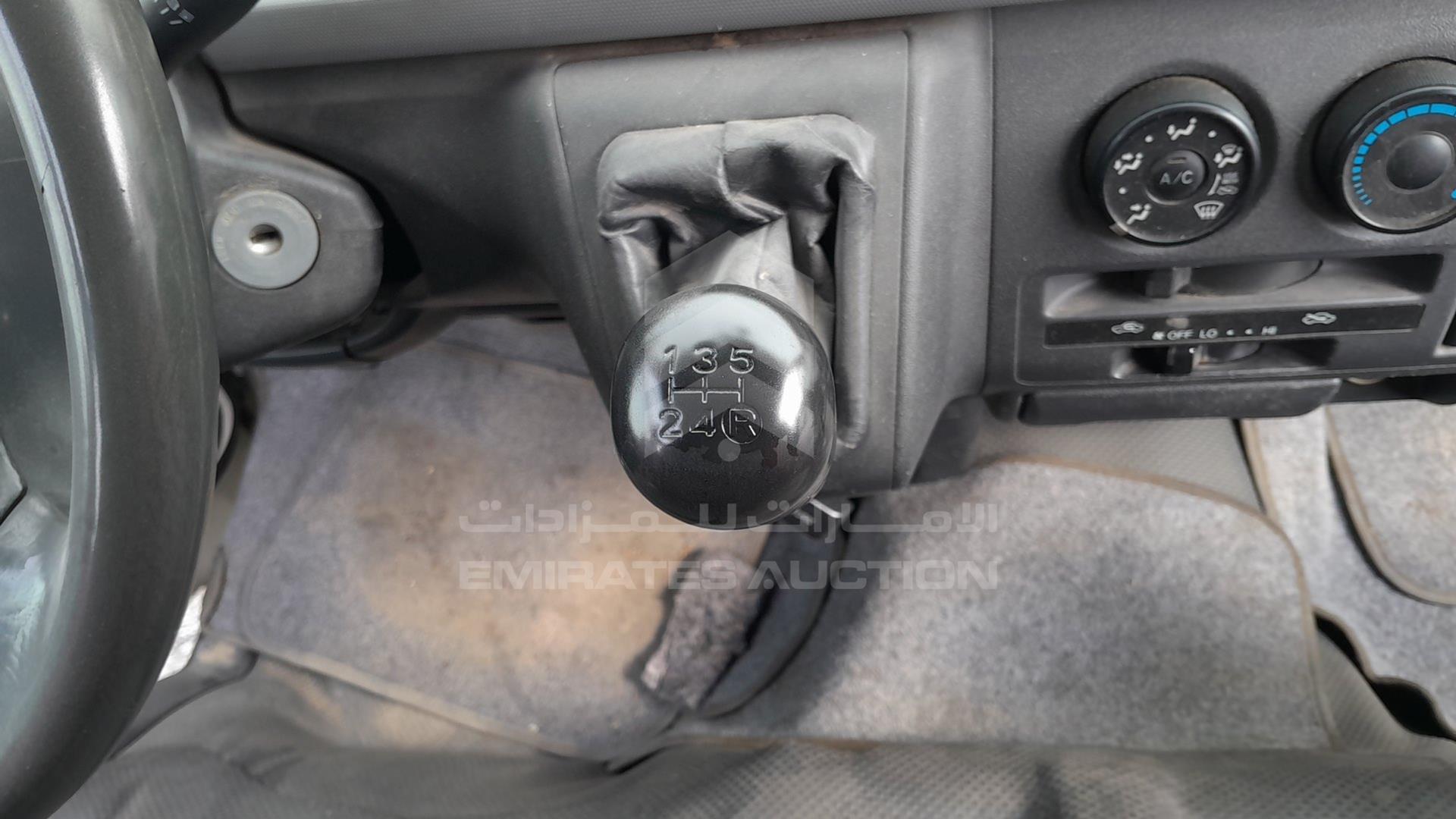 2011 TOYOTA HIACE VIN: JTFHX02P0B0055986