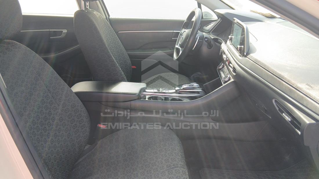 2021 Hyundai Sonata Hybrid — Front Right Passenger Seat View — Photo 23