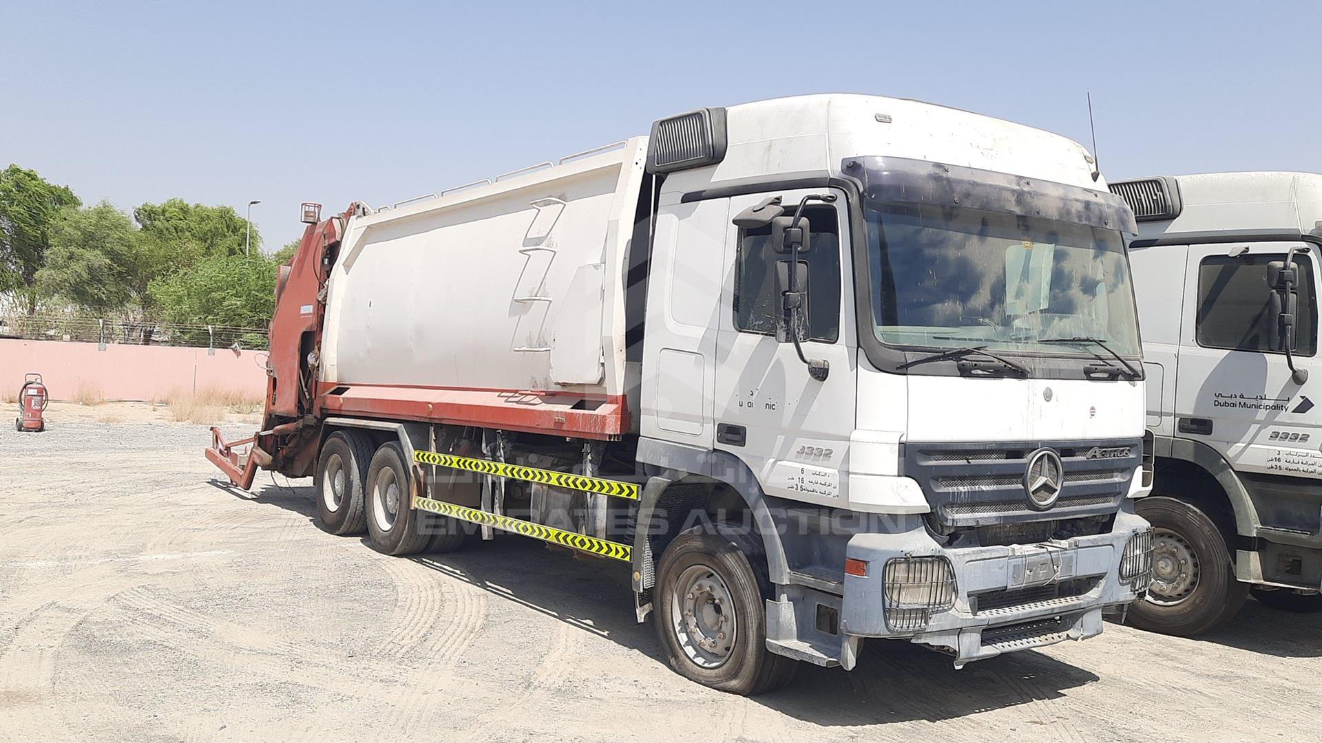 2007 MERCEDES ACTROS VIN: WDAKHCAA77L185816