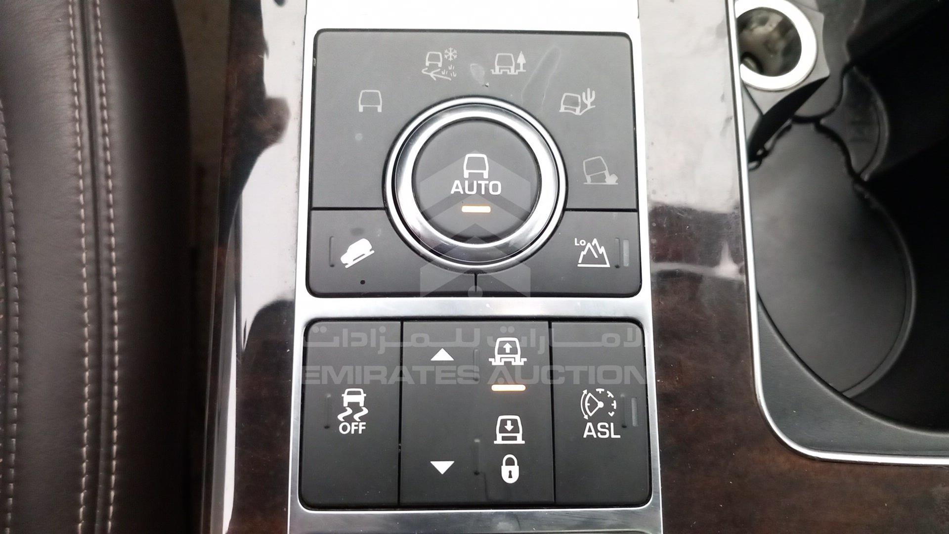 2015 RANGE ROVER VOGUE VIN: SALGA2EF3FA225173