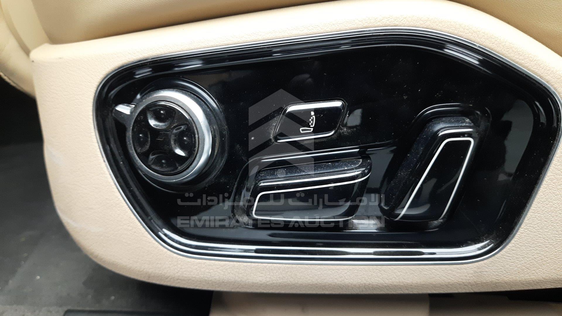 WAURVB4HXBN007397 - 2011 Audi A8 - #490352
