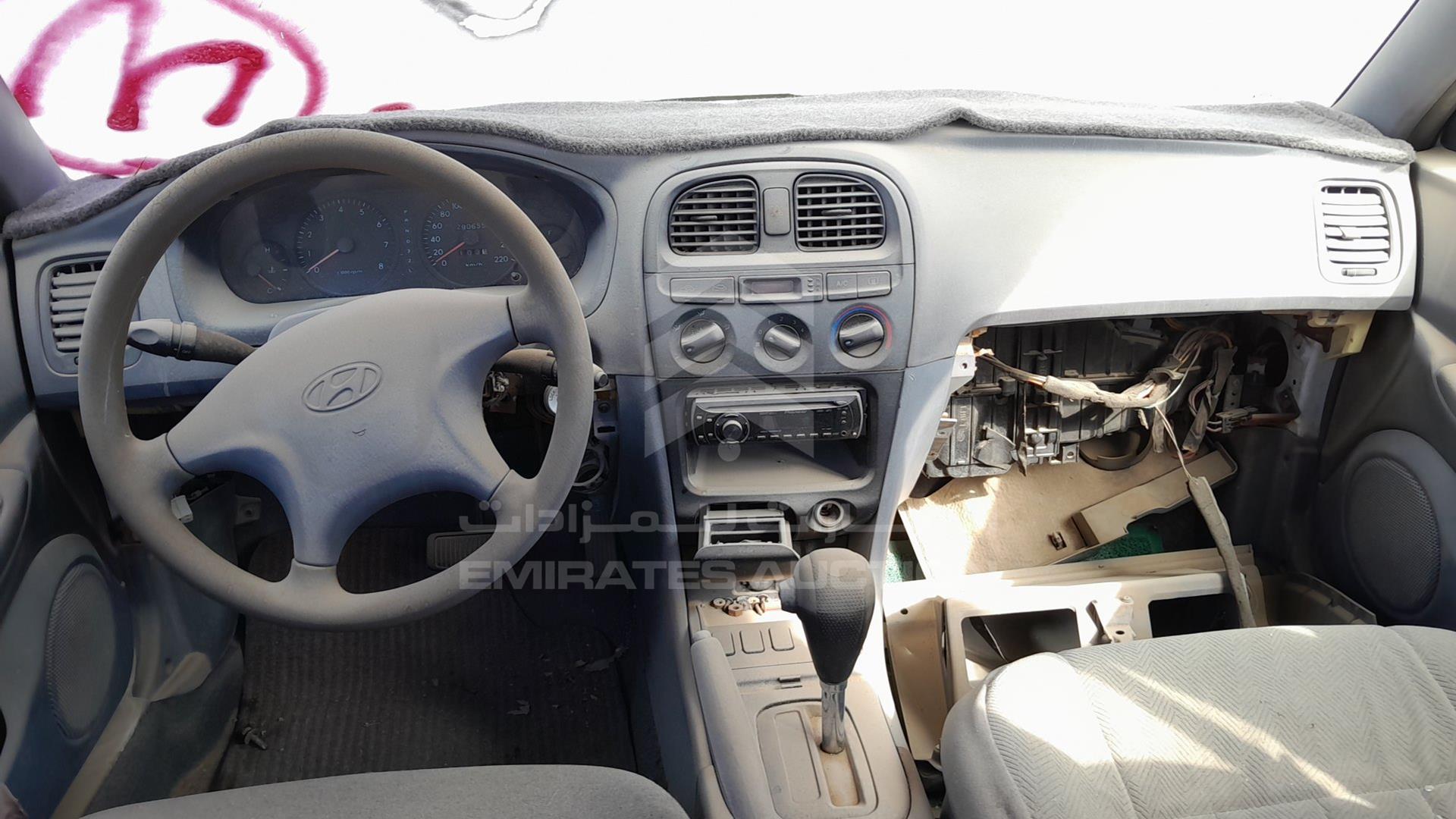 2000 HYUNDAI SONATA VIN: KMHEM41BPYA264462