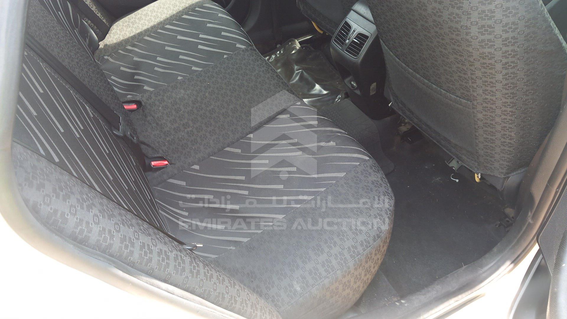 2018 HYUNDAI SONATA VIN: KMHE24137JA082137