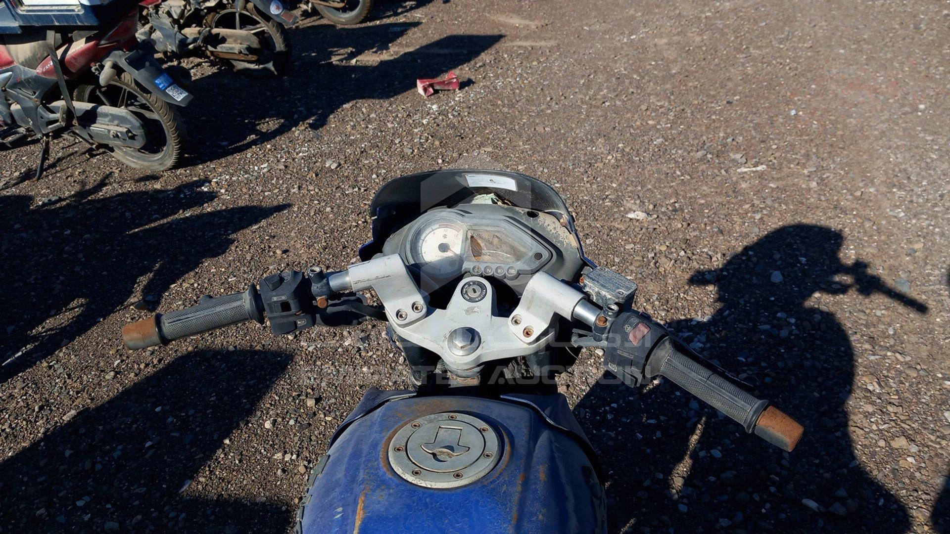 2011 BAJAJ PULSAR 180CC VIN: MD2DHDJZZUCE35215