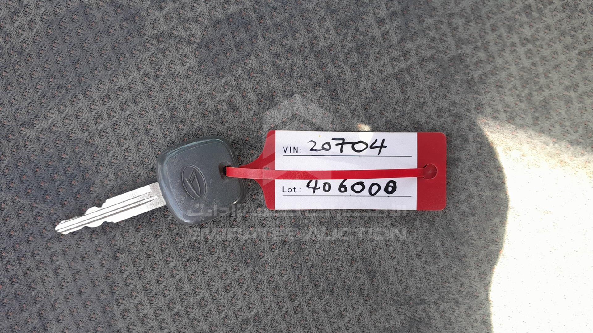 2006 DAIHATSU SIRION VIN: JD1GM301261020704