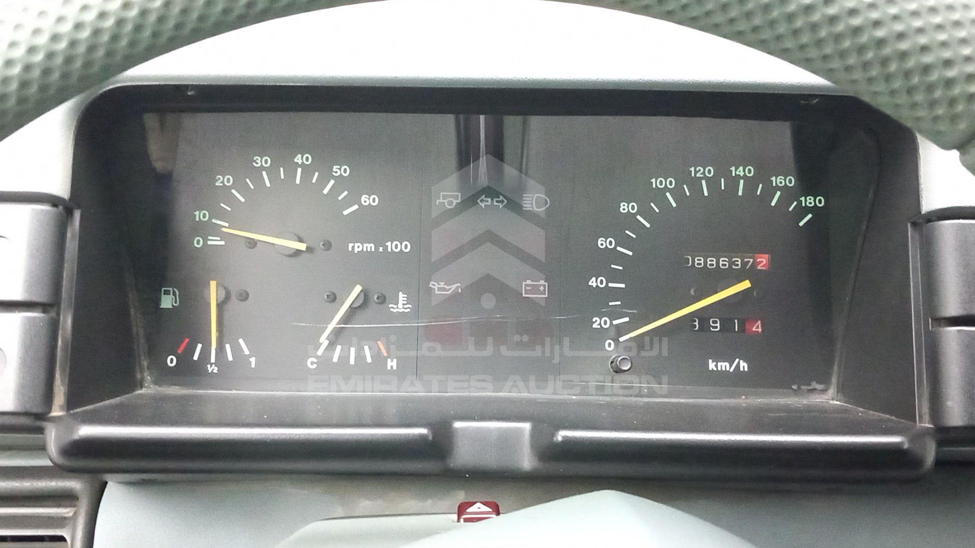 1994 LAND ROVER DISCOVERY VIN: SALLJGBF8KA063424