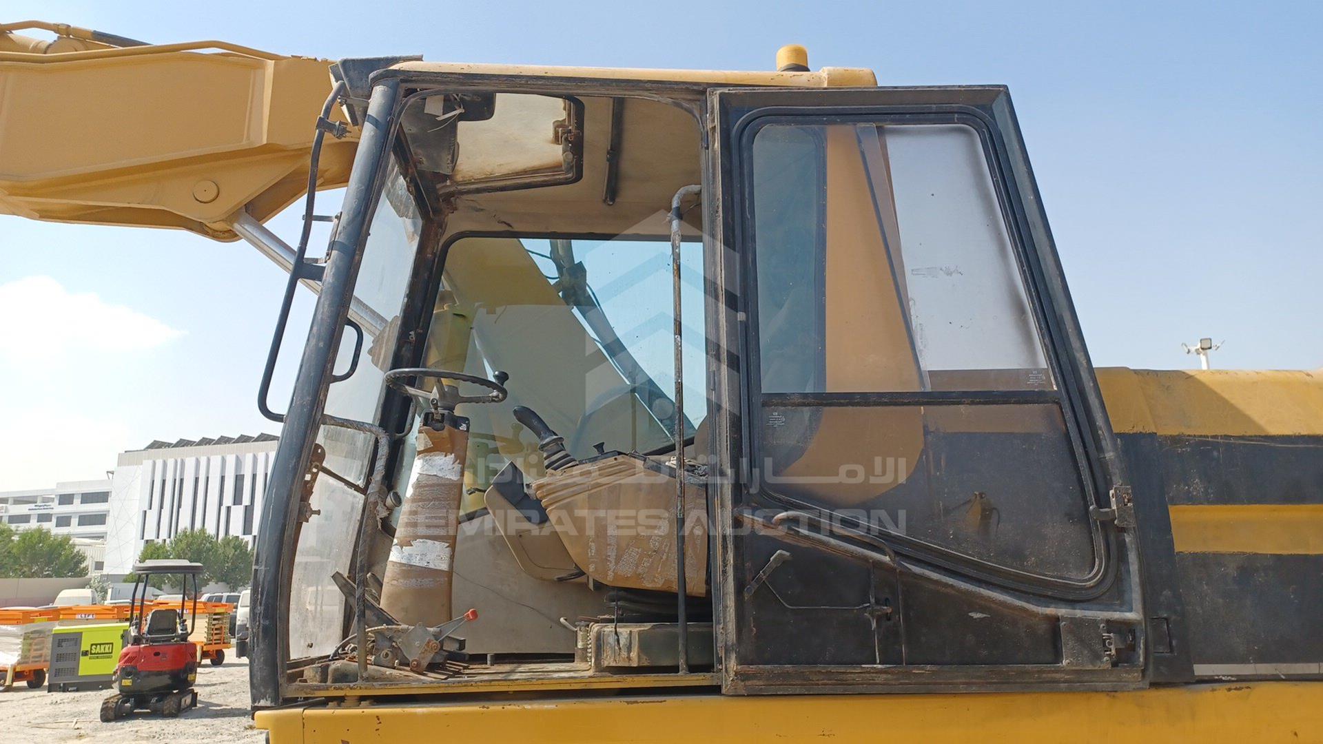 2004 CATERPILLAR M318 VIN: CAT0M318A8AL03477