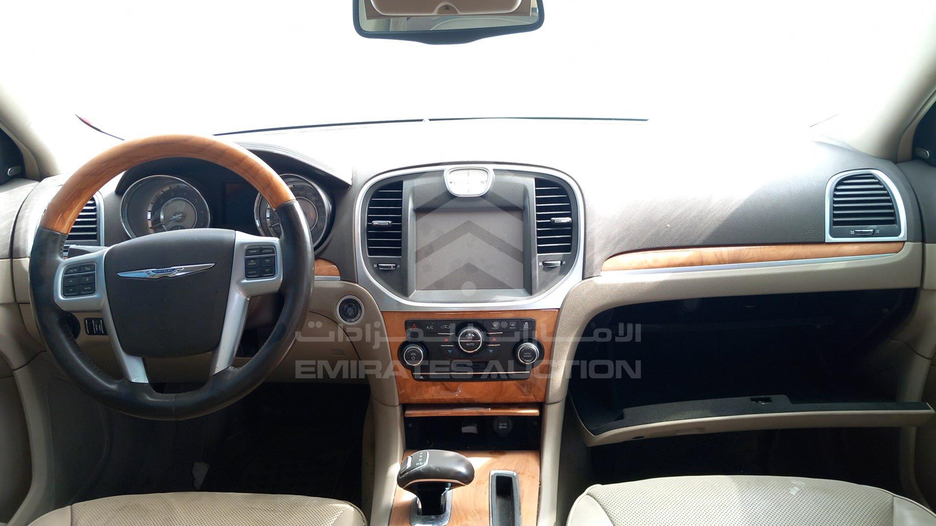2012 CHRYSLER 300 C VIN: 2C3CCACG3CH179366