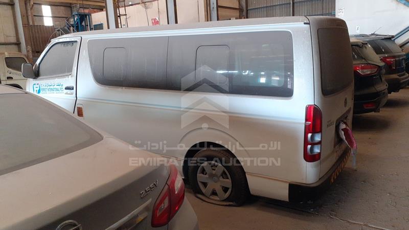 JTGJX02P1E0061717 Auction: EmiratesAuction Lot: 409501 JTGJX02P1E0061717 Toyota Hiace 2014 WHITE Photo 5
