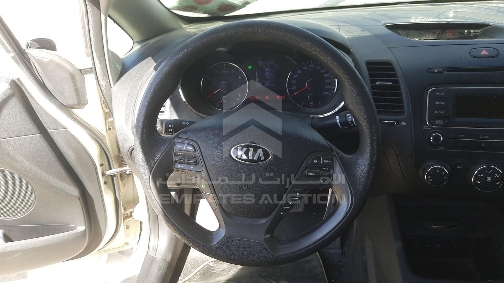 2014 KIA CERATO VIN: KNAFX4119E5081205