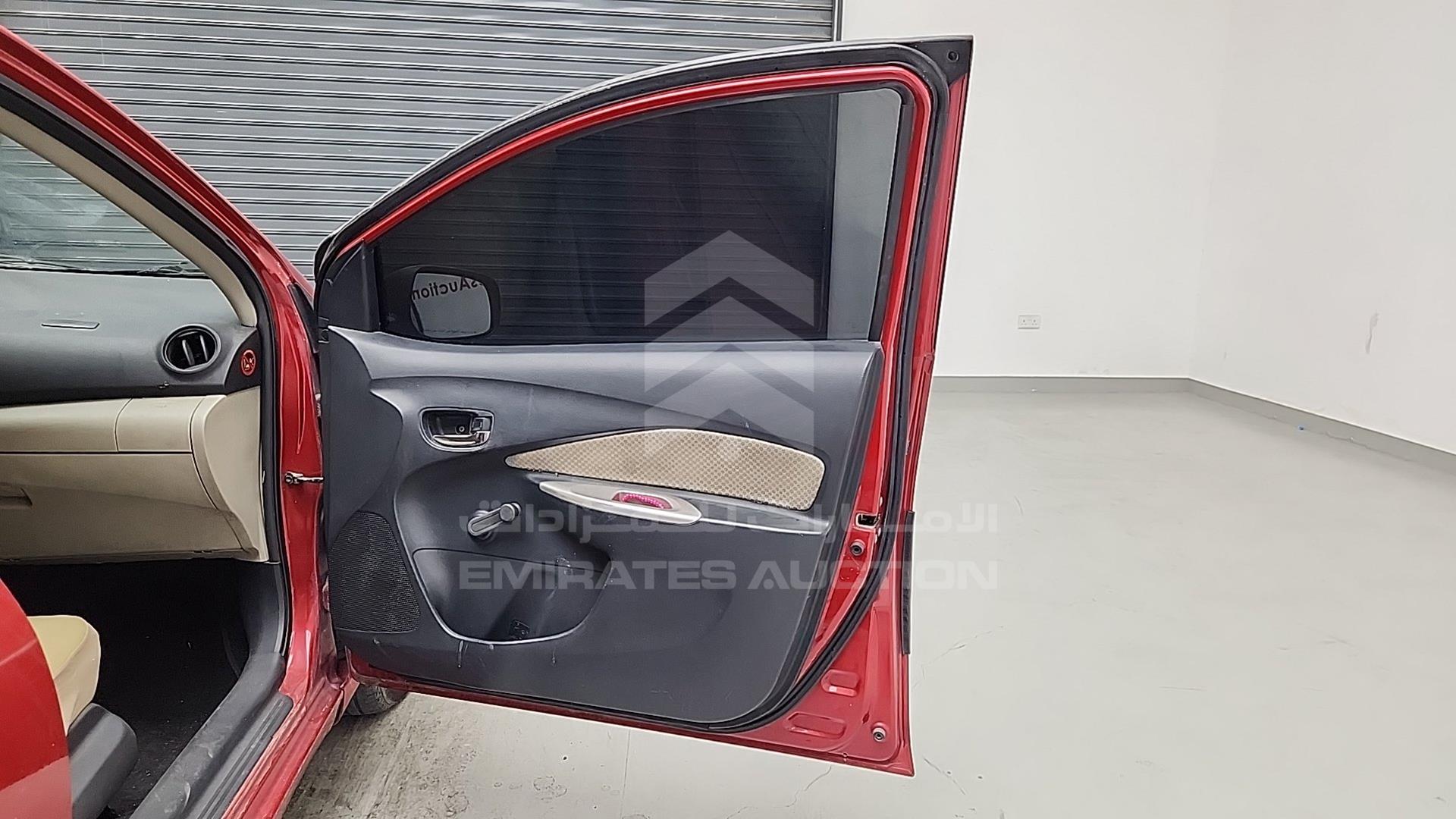 2006 TOYOTA YARIS VIN: JTDBW933461019879