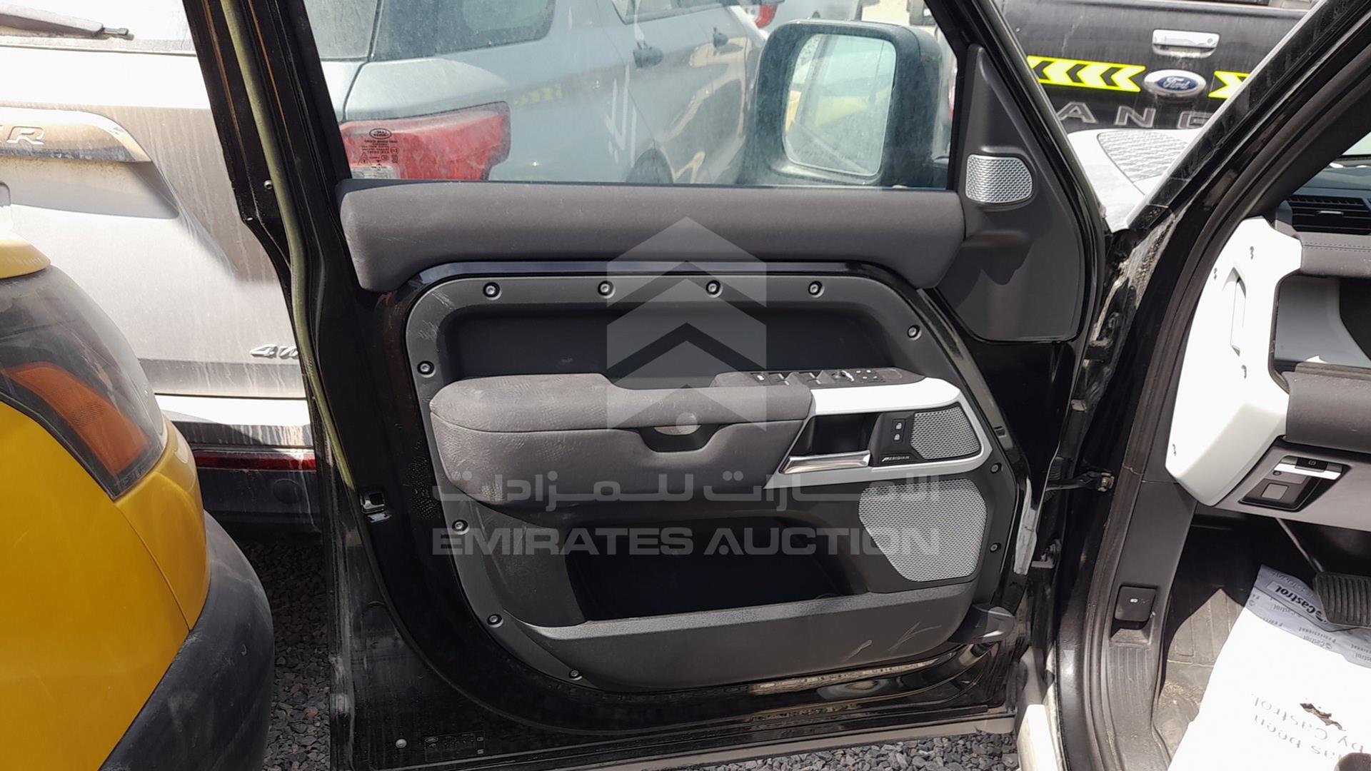 2023 LAND ROVER DEFENDER VIN: SALEA8BU0P2178015