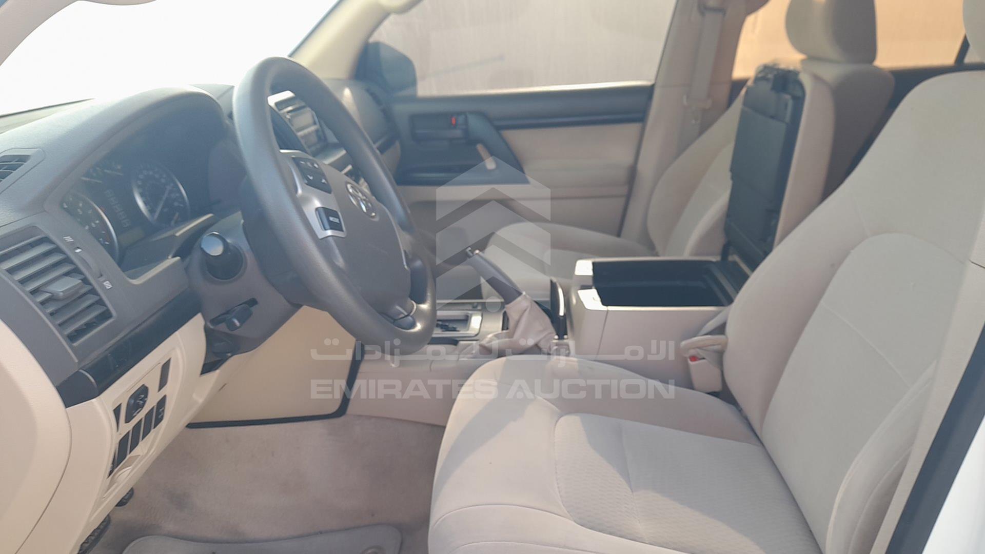 2014 TOYOTA LAND CRUISER VIN: JTMDU09J2E4094514